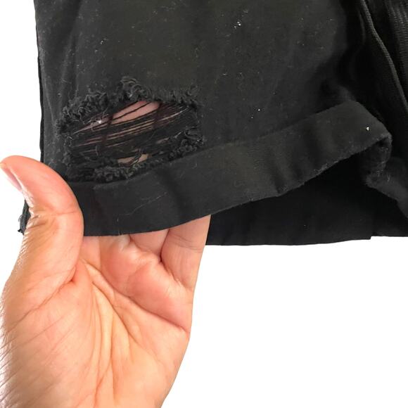 3/$15 Blue Savy Black Distress Black Shorts - Picture 4 of 8